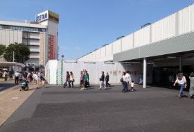 �X�^�W�I�ւ̍s����